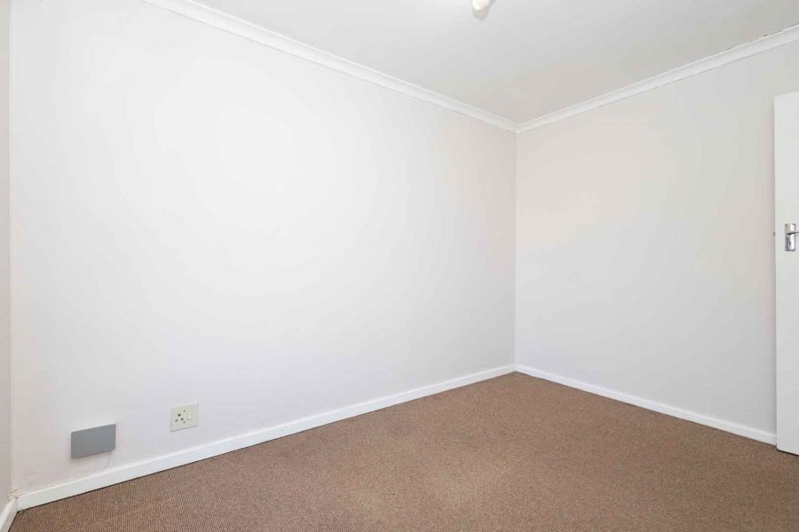 To Let 3 Bedroom Property for Rent in Kenridge Western Cape